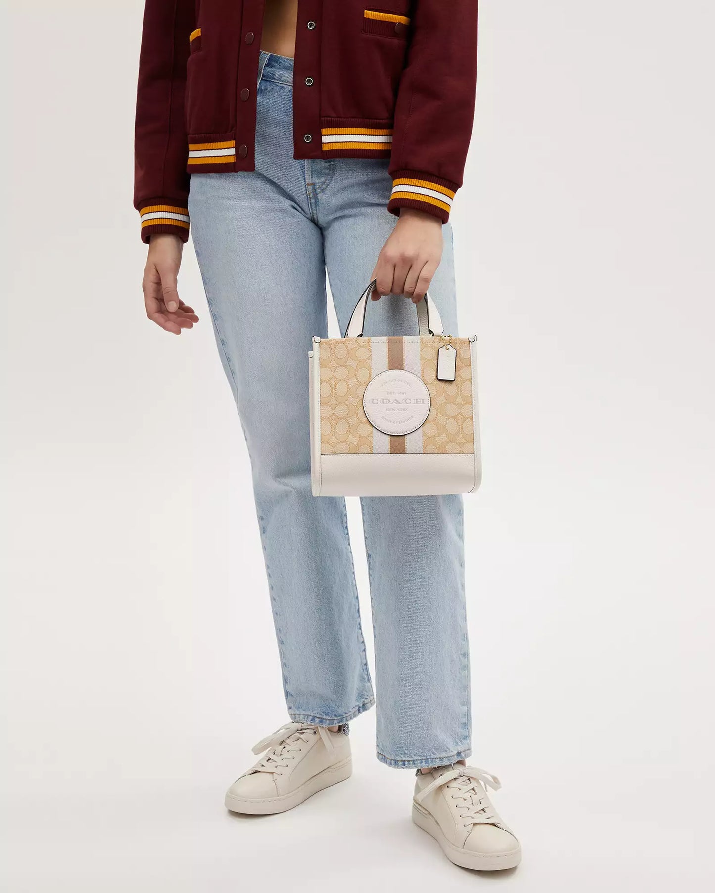 Coach Dempsey Tote 22 In Signature Jacquard