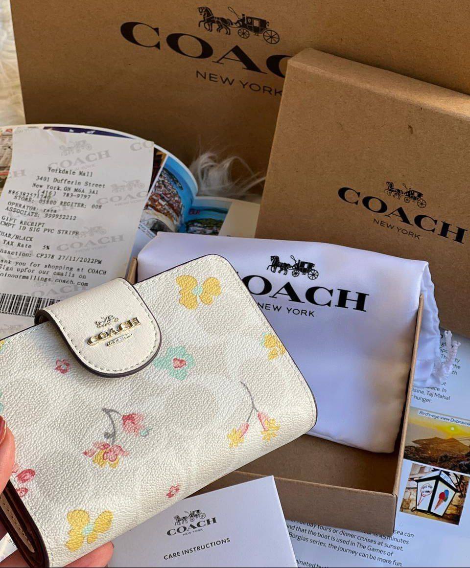 Medium Corner Zip Wallet In Signature Canvas With Mystical Floral Print