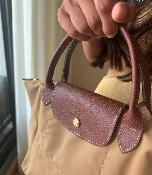 Longchamp《M》