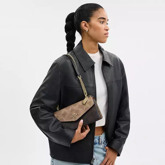 Klare Envelope Crossbody Bag