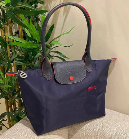 Longchamp《L》