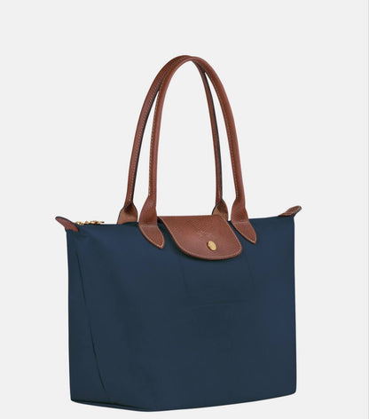 Longchamp 《L》