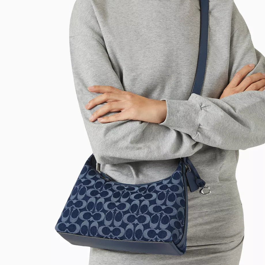 Juliet Shoulder Bag 25 In Signature Denim