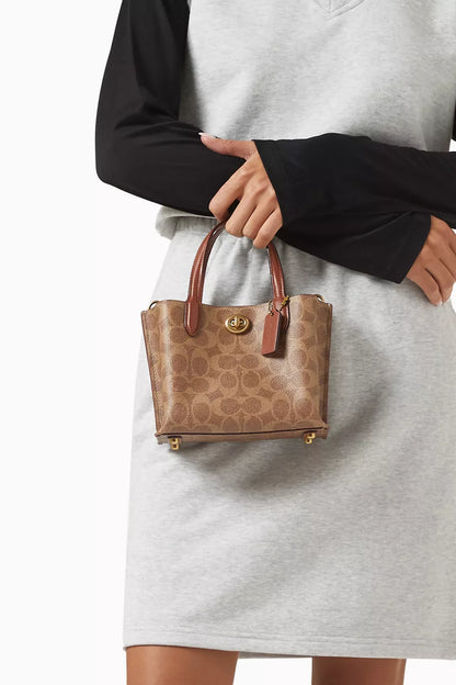 Coach Willow 18 Tote Bag in Leather