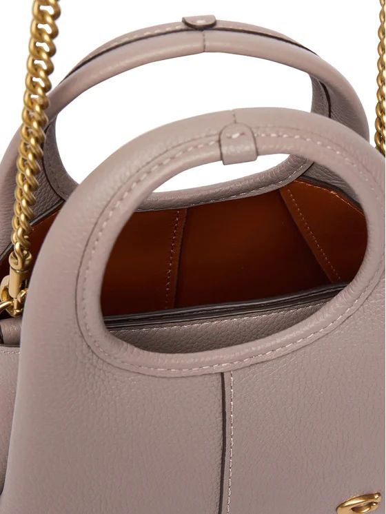 Lana coach 19