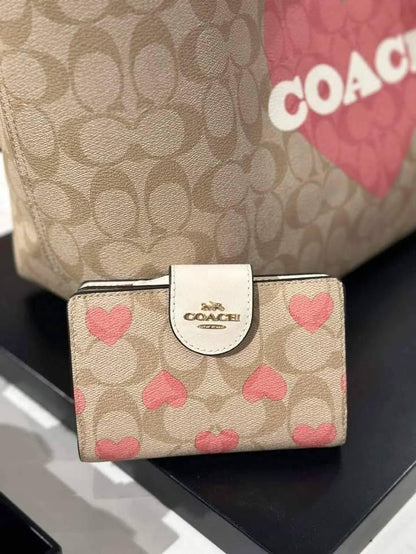 NWT Coach Medium Corner Zip Wallet In Signature Canvas With Heart Print CQ146