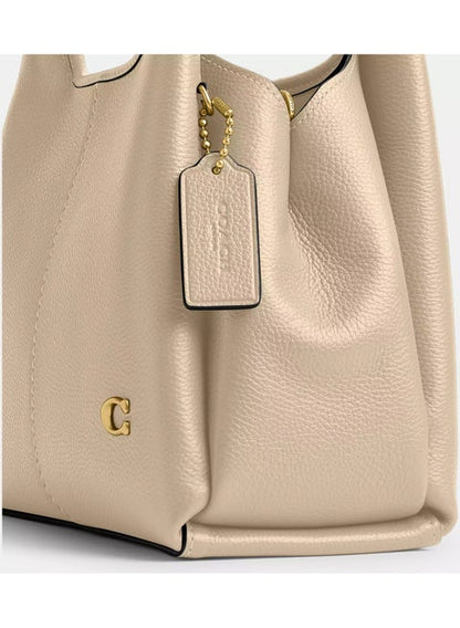 Lana coach 23