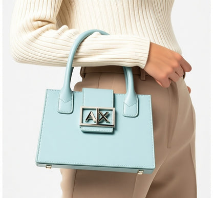 Armani exchange

Armani Exchange Top handles in technical fabric