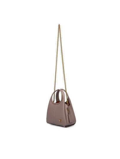 Lana coach 19