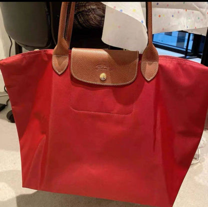Longchamp《M》