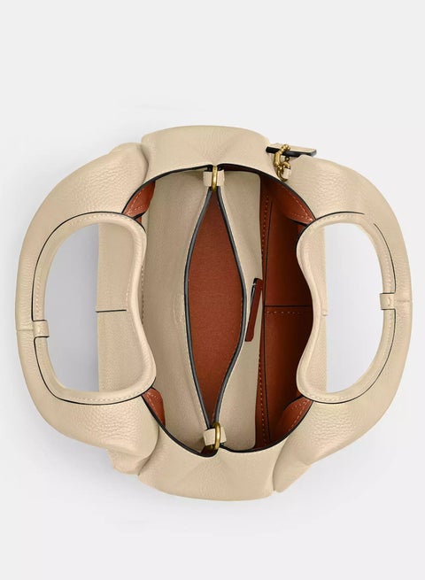Lana coach 23