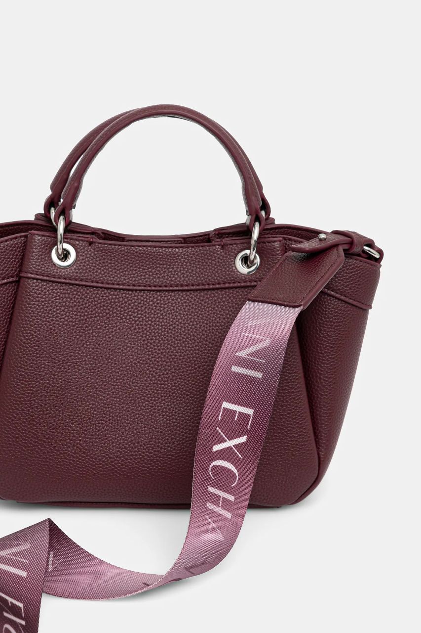 Armani Exchange 
Size. 24 x 20 x 9 cm