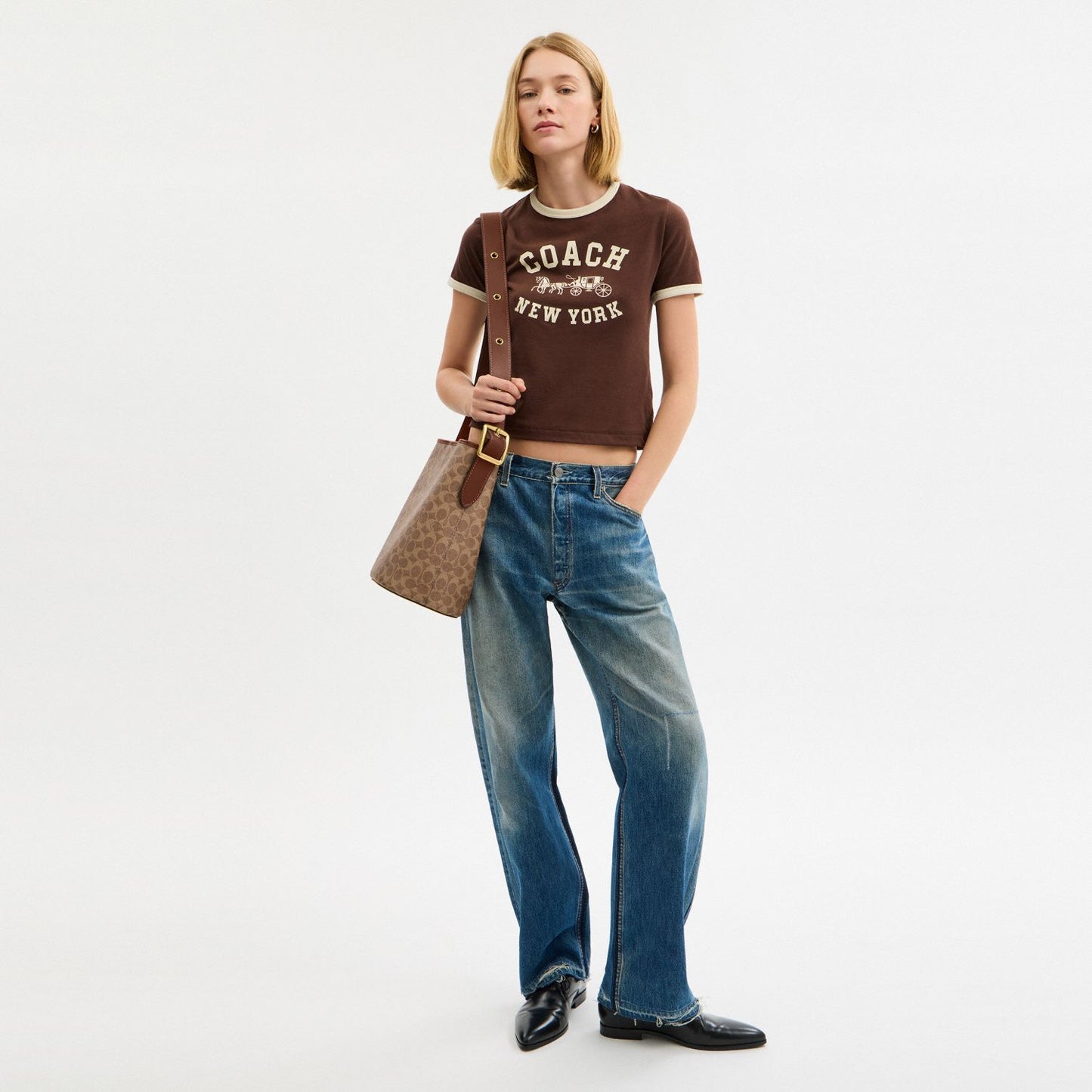 Bleecker Bucket Bag In Signature Canvas