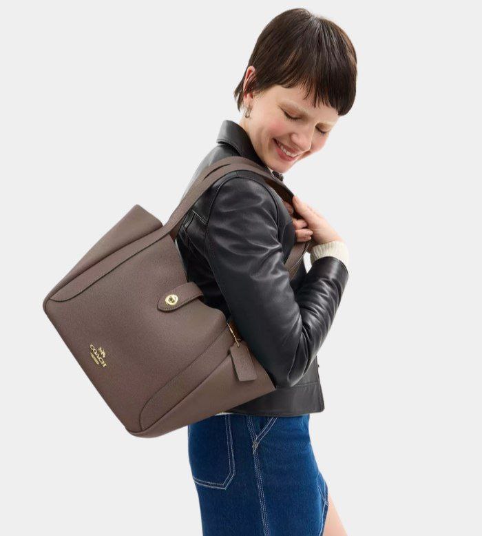 Hadley Turnlock - COACH