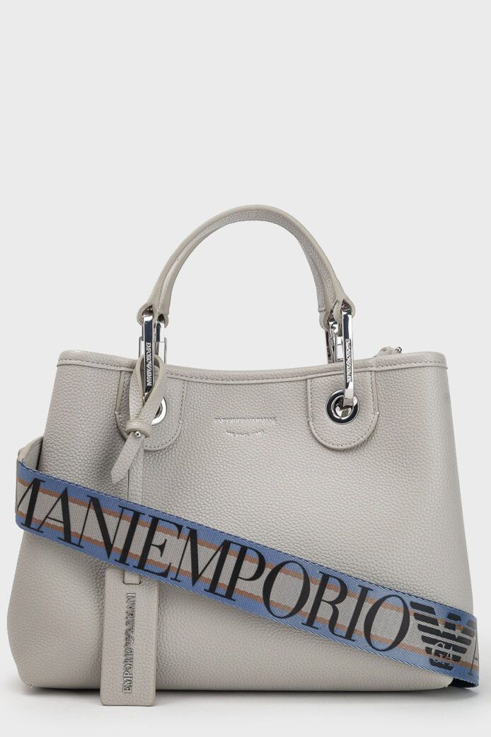 Armani Exchange 
Size. 26x 21 x 10cm