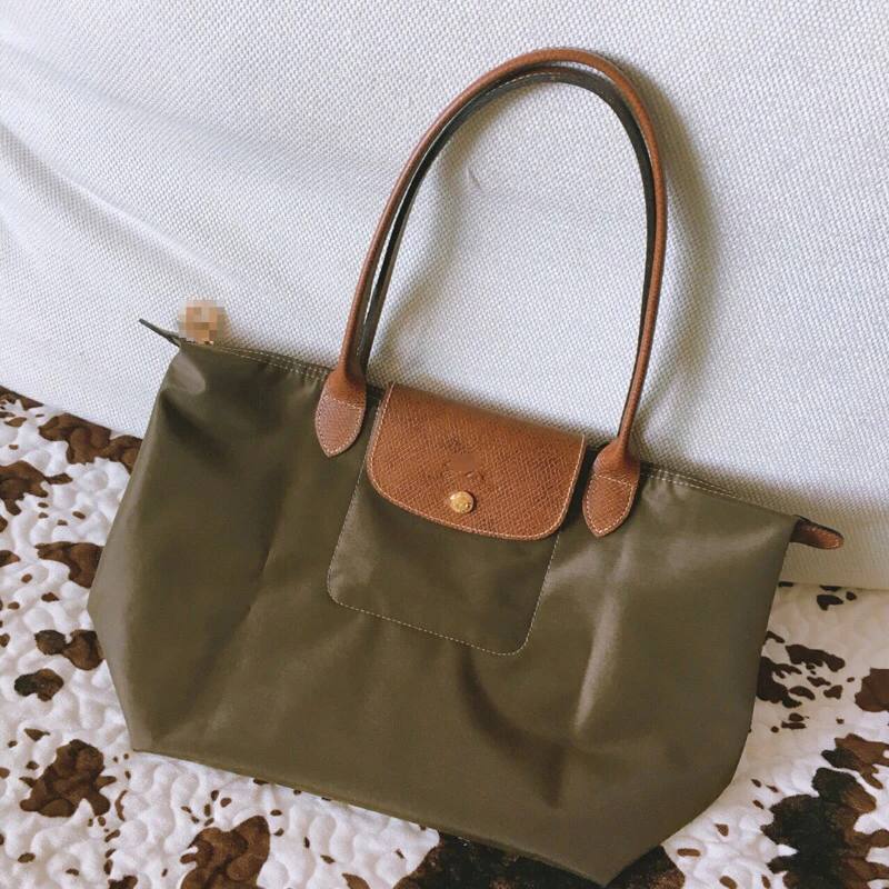 Longchamp《L》