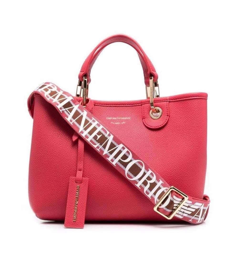 Armani Exchange size 26×21×10