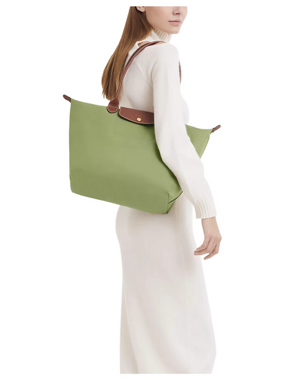 Longchamp L