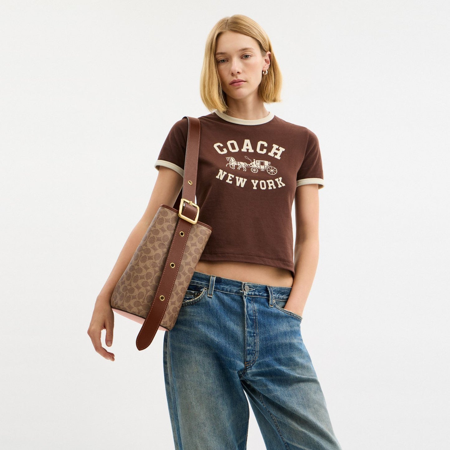 Bleecker Bucket Bag In Signature Canvas